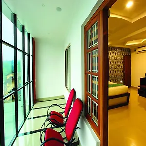 *** Hotel Hill & India