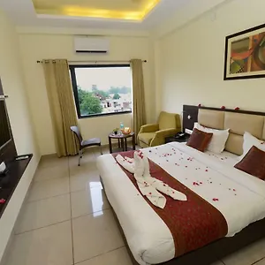 Hotel Sanobar
