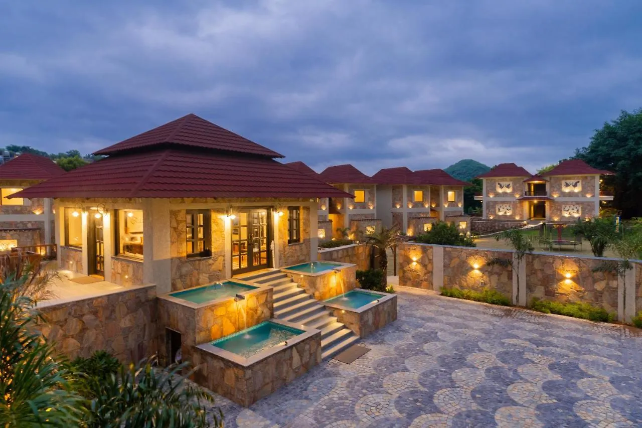 Sarasiruham Resort - Private Pool Villa In أُودايبور