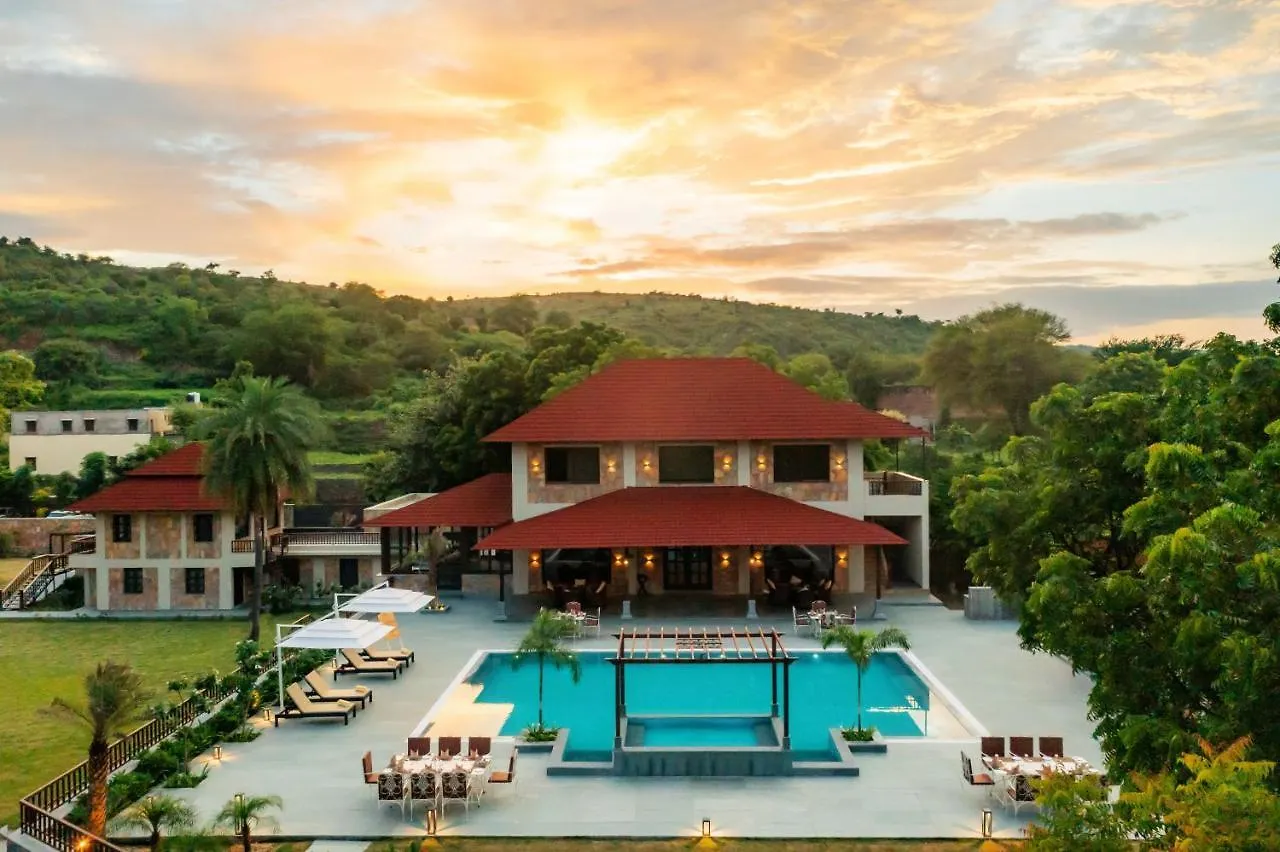 Sarasiruham Resort - Private Pool Villa In أُودايبور